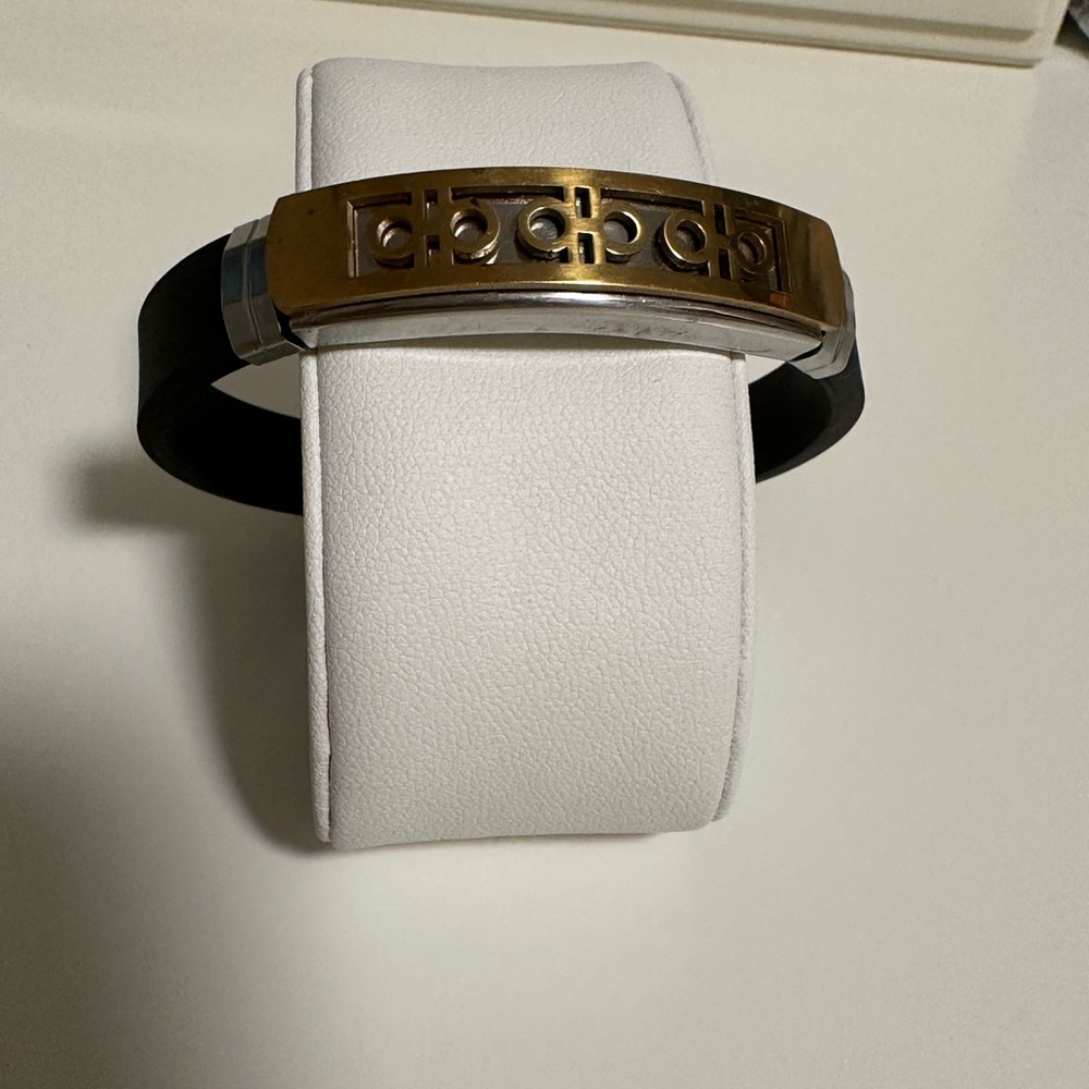Stainless steel and rubber bracelet